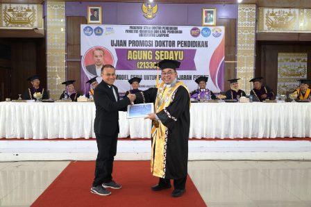 Agung Sedaya Raih Gelar Doktor dengan Inovasi Model CERIA untuk Pembelajaran Fisika Abad ke-21